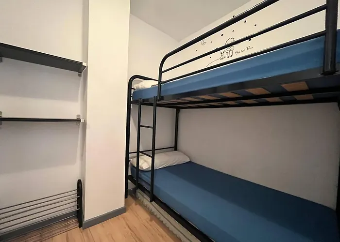 Estudio Con Tres Piscinas Comunitarias Y Pista De Tenis