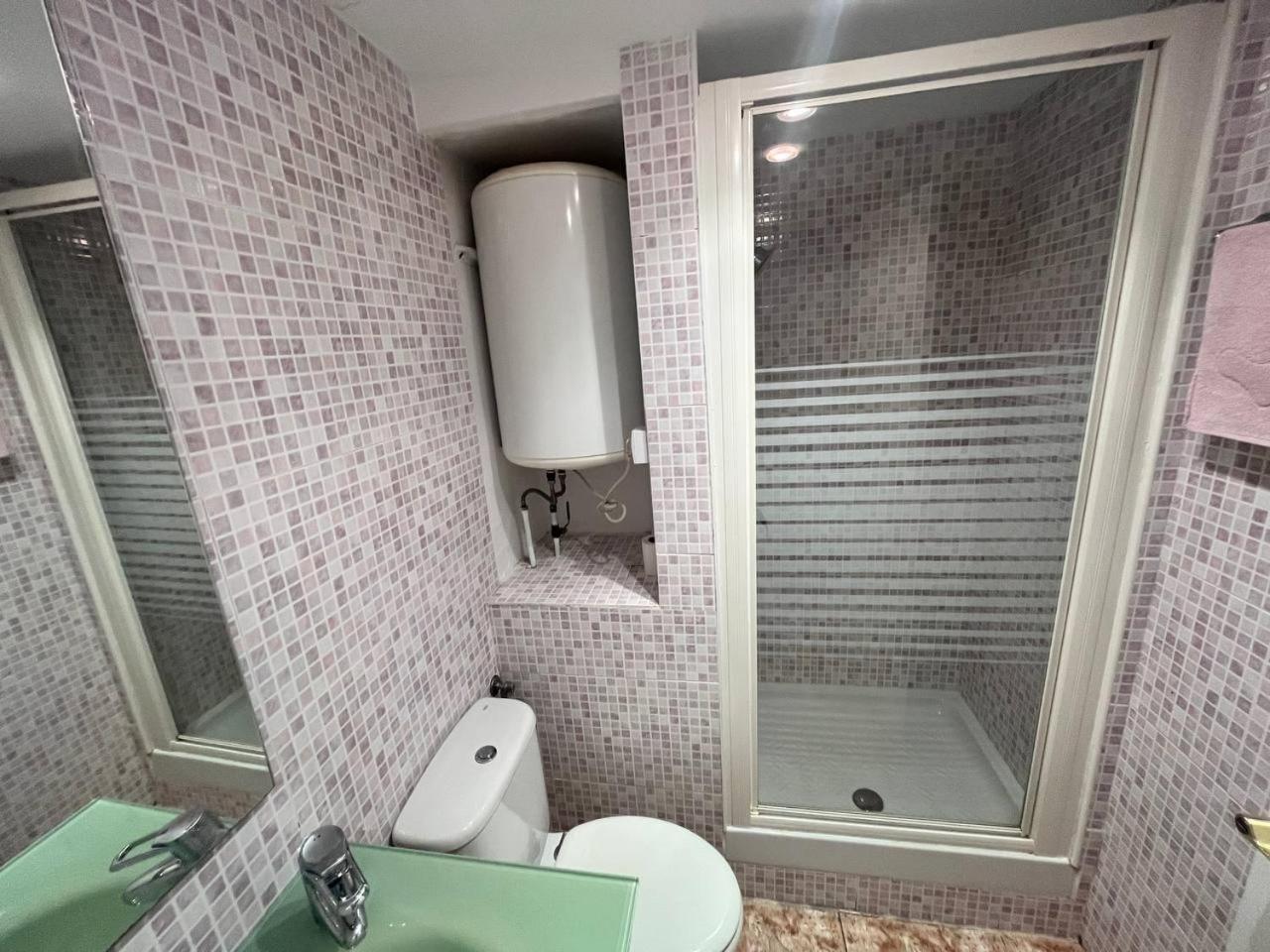 Estudio Con Tres Piscinas Comunitarias Y Pista De Tenis Appartement Roses